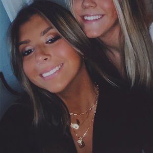 Meet your Posher, Ellis